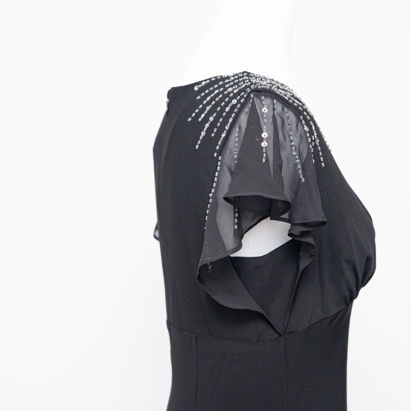 Adrianna Papell. Beaded Jersey & Chiffon Flutter Sleeve Gown. - Picture 13 of 14